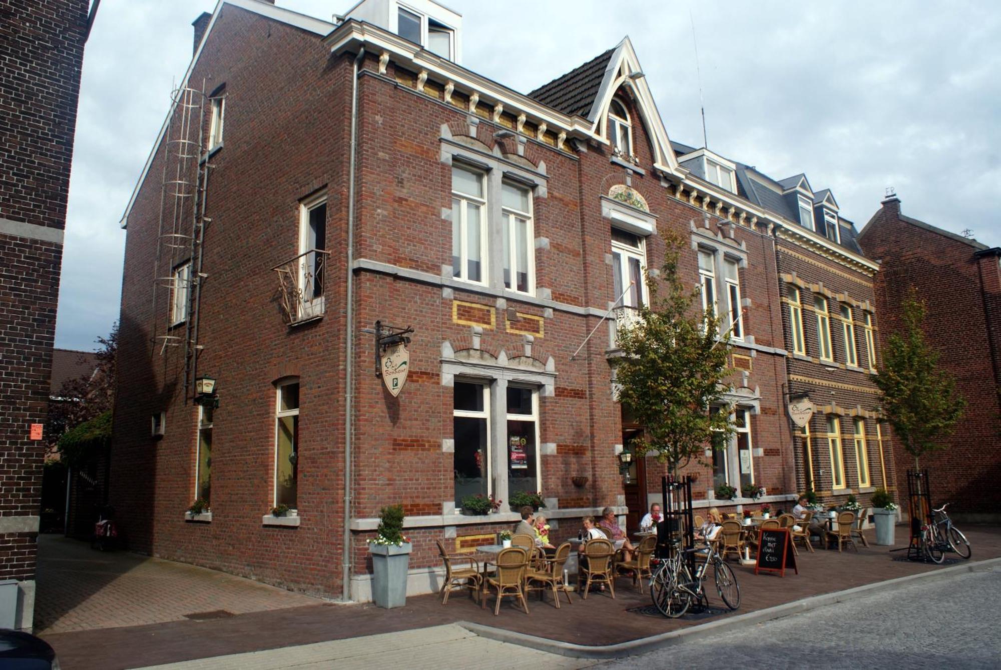 Hotel Le Bonheur Eijsden Exterior foto